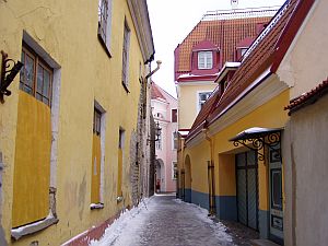 Tallinn: One of the small alleys on Toompea