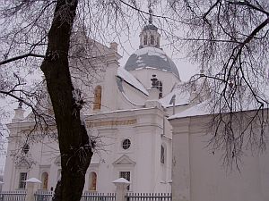 The former Jesuit church 'Farnyi'