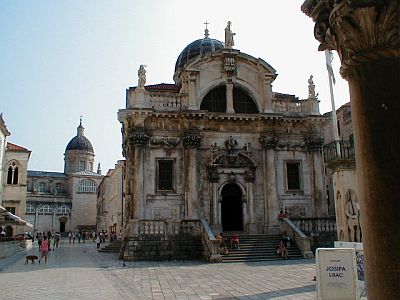 Dubrovnik: St. Blaise's church with the large Cathedral in the back