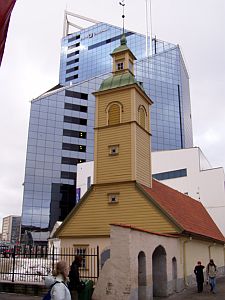 Tallinn: Armenian Church in front of one of the bank buildings