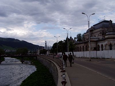 The river Dorna and the dilapidated casino