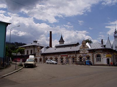 Vatra Dornei: One of the old buildings along Str. Republicii